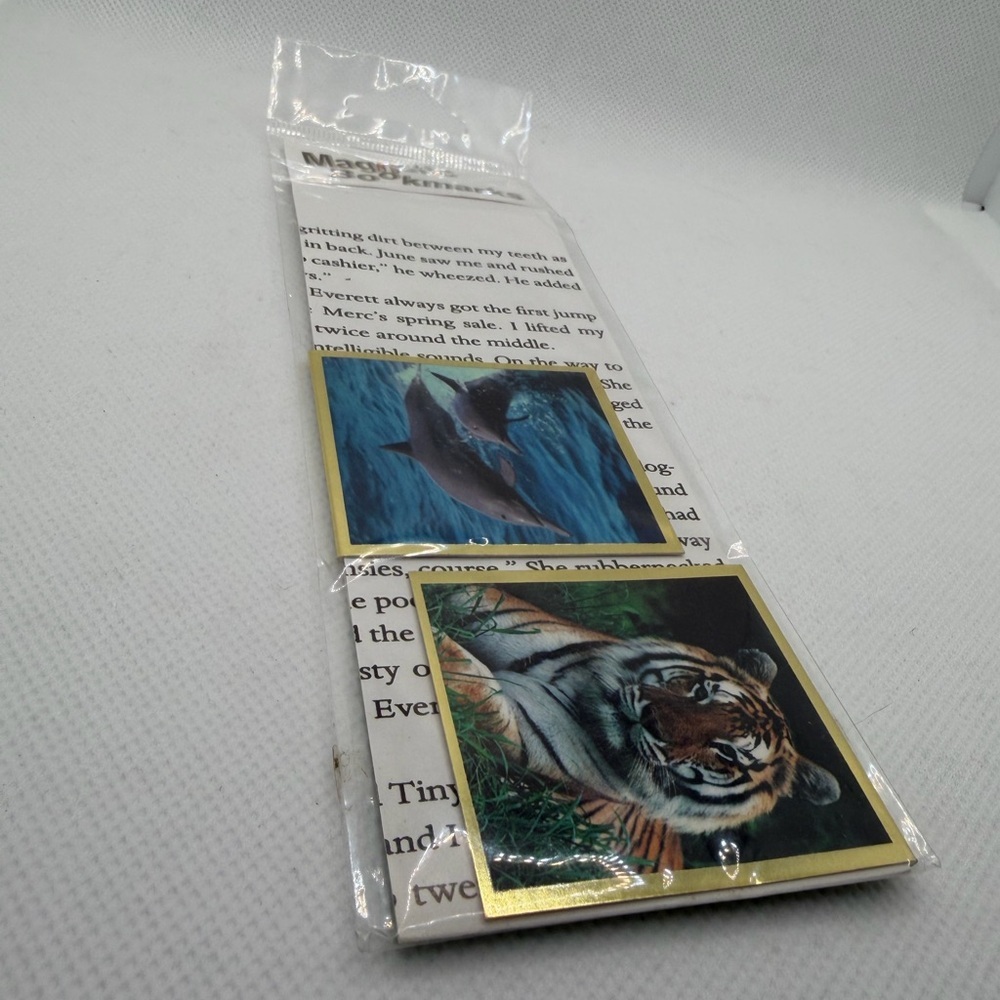 🍀 3/$15 Pack of Two New Magnetic Bookmarks with Animal Pictures